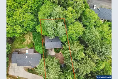 1745 NE West Devils Lake Rd, Lincoln City, OR 97367 - Photo 2