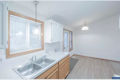 461 Violet St, Lebanon, OR 97355 - Photo 10