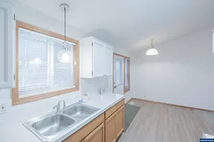 461 Violet St, Lebanon, OR 97355 - Photo 10