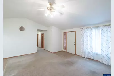 461 Violet St, Lebanon, OR 97355 - Photo 4