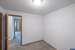 461 Violet St, Lebanon, OR 97355 - Photo 16