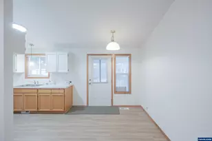 461 Violet St, Lebanon, OR 97355 - Photo 6