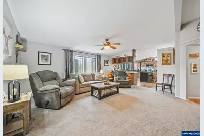 95949 99E Hwy, Harrisburg, OR 97446 - Photo 18