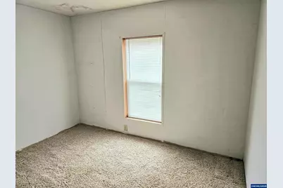 612 N Cascade (#25) Dr, Woodburn, OR 97071 - Photo 8