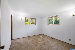 840 Clarmount St NW, Salem, OR 97304 - Photo 20