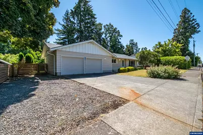 840 Clarmount St NW, Salem, OR 97304 - Photo 2