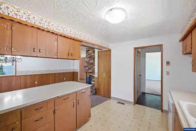 840 Clarmount St NW, Salem, OR 97304 - Photo 12