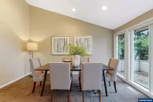 3060 Camellia Dr S, Salem, OR 97302 - Photo 12