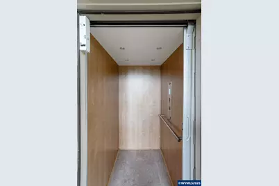 3060 Camellia Dr S, Salem, OR 97302 - Photo 44