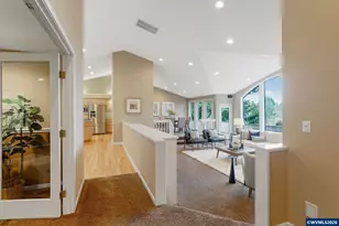 3060 Camellia Dr S, Salem, OR 97302 - Photo 6