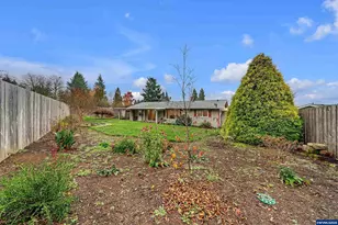 654 NW Bryant Ct, Dallas, OR 97338 - Photo 28