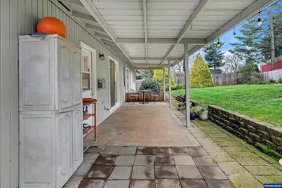 654 NW Bryant Ct, Dallas, OR 97338 - Photo 24