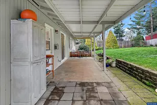 654 NW Bryant Ct, Dallas, OR 97338 - Photo 24