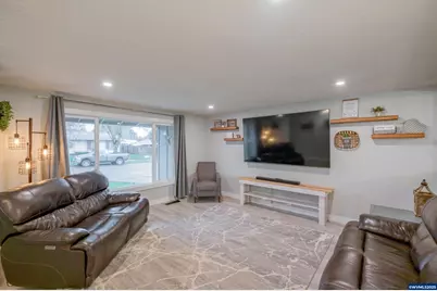 1394 Hayward St S, Salem, OR 97306 - Photo 10