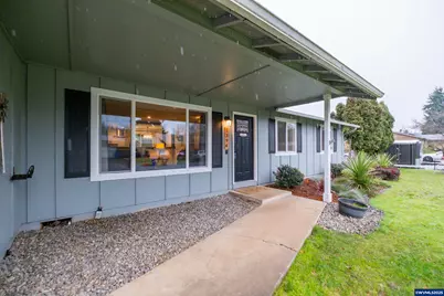 1394 Hayward St S, Salem, OR 97306 - Photo 4