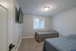 1394 Hayward St S, Salem, OR 97306 - Photo 30