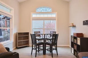 5756 Yvonne Ct SE, Salem, OR 97306 - Photo 6