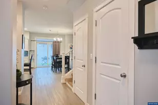 5756 Yvonne Ct SE, Salem, OR 97306 - Photo 4