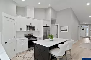 1025 Sassafras St, Independence, OR 97351 - Photo 12