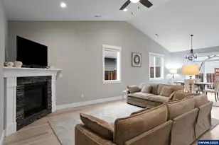 1025 Sassafras St, Independence, OR 97351 - Photo 6