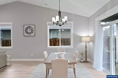 1025 Sassafras St, Independence, OR 97351 - Photo 14