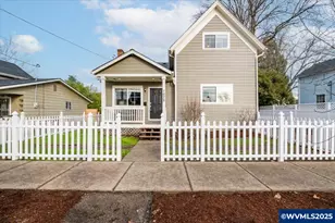 1075 8th Av SW, Albany, OR 97321 - Photo 1