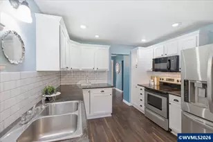 1075 8th Av SW, Albany, OR 97321 - Photo 20