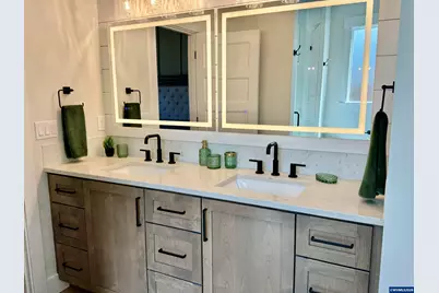 215 NE Broadway St, Sublimity, OR 97385 - Photo 28