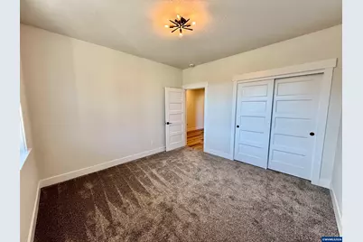 215 NE Broadway St, Sublimity, OR 97385 - Photo 34