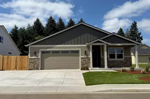 215 NE Broadway St, Sublimity, OR 97385 - Photo 2
