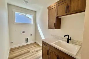 215 NE Broadway St, Sublimity, OR 97385 - Photo 46