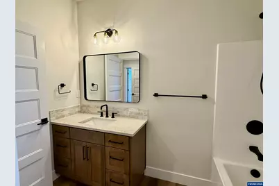 215 NE Broadway St, Sublimity, OR 97385 - Photo 34