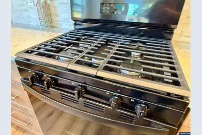 215 NE Broadway St, Sublimity, OR 97385 - Photo 16