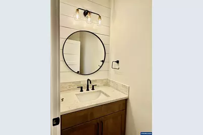 215 NE Broadway St, Sublimity, OR 97385 - Photo 42