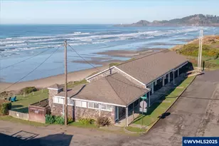 801 NW Coast St, Newport, OR 97365 - Photo 28