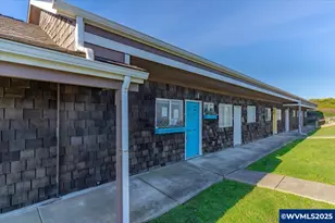 801 NW Coast St, Newport, OR 97365 - Photo 1