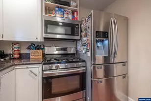 292 SE Academy St, Dallas, OR 97338 - Photo 12