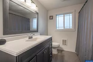 292 SE Academy St, Dallas, OR 97338 - Photo 16