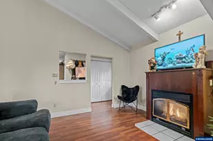 292 SE Academy St, Dallas, OR 97338 - Photo 4