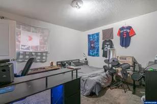 292 SE Academy St, Dallas, OR 97338 - Photo 24