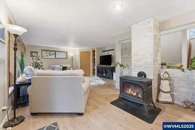 1818 Pepper Tree Ct SE, Salem, OR 97306 - Photo 12