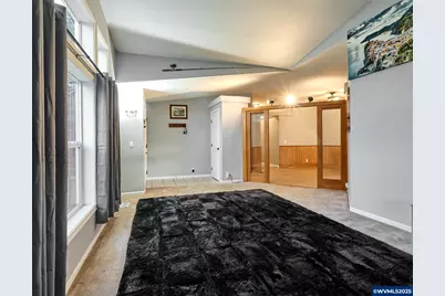 20788 Hazelnut Ridge Rd NE, Scotts Mills, OR 97375 - Photo 2