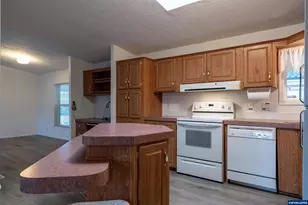 1284 N 19th #92 St, Philomath, OR 97370 - Photo 10