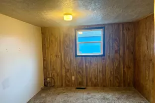 1323 Hawthorne St, Sweet Home, OR 97386 - Photo 6