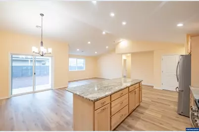 2037 Waterford St SE, Albany, OR 97322 - Photo 10