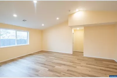 2037 Waterford St SE, Albany, OR 97322 - Photo 16