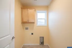 2037 Waterford St SE, Albany, OR 97322 - Photo 40