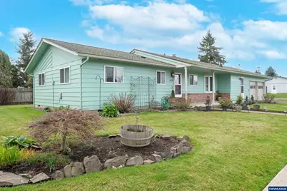 1086 24th Av SE, Albany, OR 97322 - Photo 2