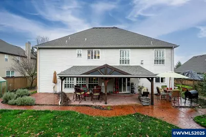 2328 NW Violet Av, Albany, OR 97321 - Photo 2