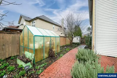 2328 NW Violet Av, Albany, OR 97321 - Photo 18